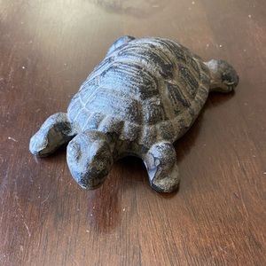 Turtle paperweight figurine